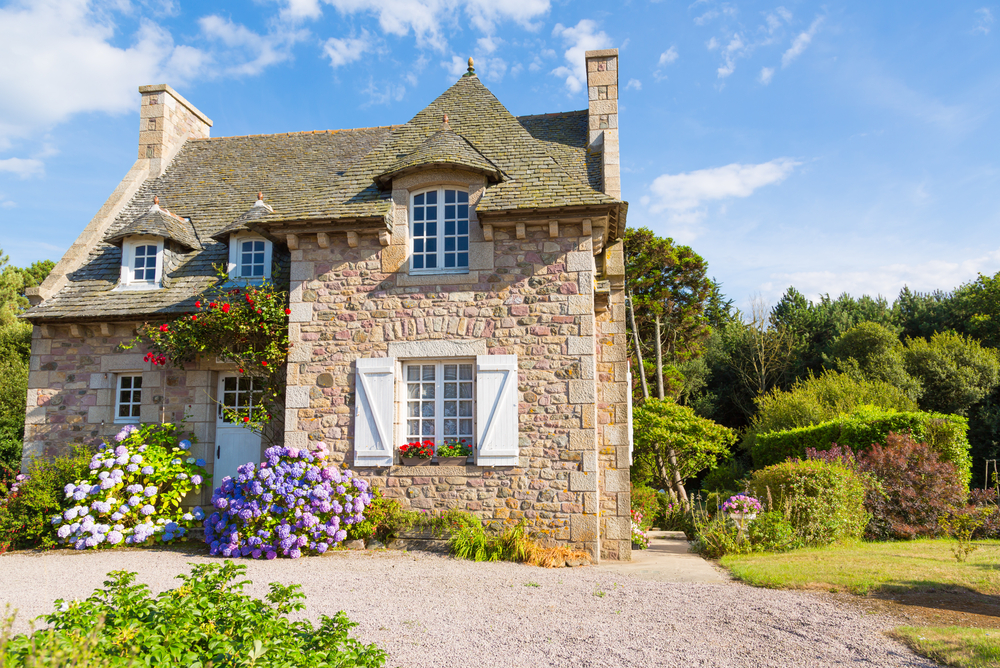 French cottage design elements